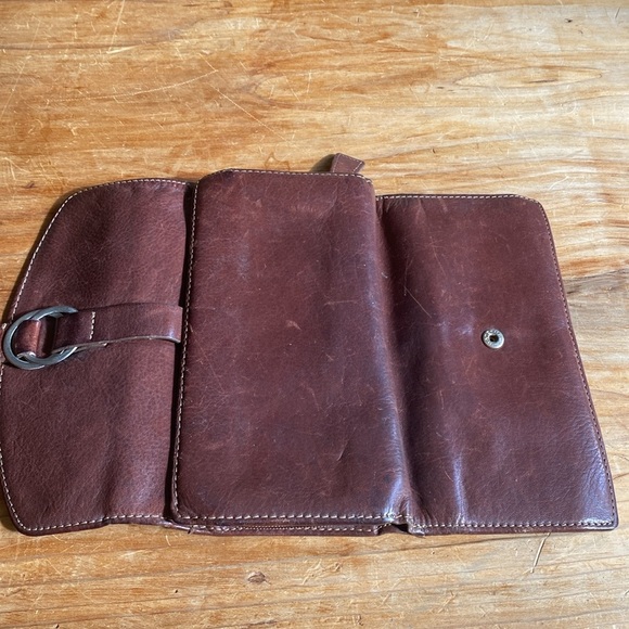 Danier Genuine Leather Wallet - Picture 6 of 6